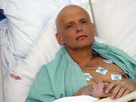 Александр Литвиненко в больнице. Фото: Reuters (c)
