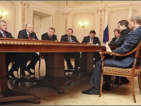 Путин и лидеры партий. Фото: "Коммерсант" (с)
