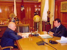 Лужков и Николаев, мэр Владивостока. Фото: vlc.ru