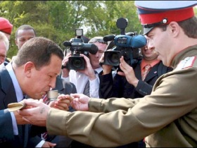 Уго Чавес. Фото с сайта 2006.novayagazeta.ru