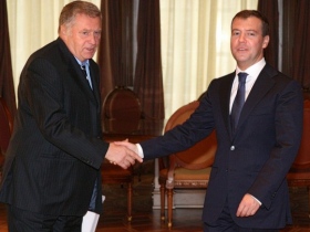 Владимир Жириновский и Дмитрий Медведев. Фото с сайта daylife.com