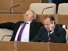 Депутаты на заседании Госдумы. Фото с сайта kommersant.ru
