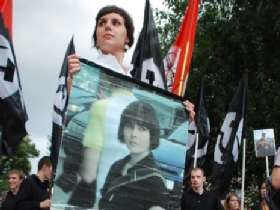 Портрет Татьяны Харламовой на митинге в защиту политзаключенных. Фото Каспарова.Ru