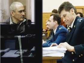 Михаил Ходорковский и прокурор Валерий Лахтин. Фото с сайта www.newtimes.ru