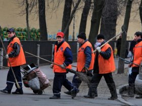 Дворники. Фото газеты "Мой район"