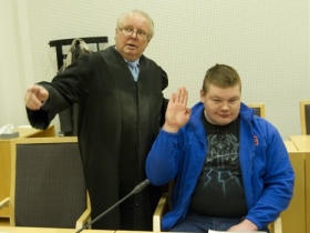 Вячеслав Дацик в суде. Фото с сайта www.nrk.no
