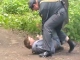 Задержание защитника Химкинского леса. кадр из видео с сайте ecmo.ru