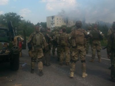 Батальон "Азов" вошел в Донецк. Фото: facebook.com