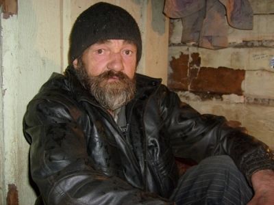 Бездомный Валерий из Омутнинска. Фото: omvesti.ru
