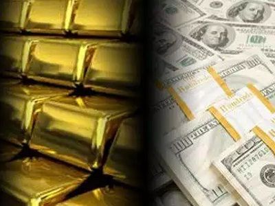 Золото и доллары. Источник - http://insiderblogs.info/