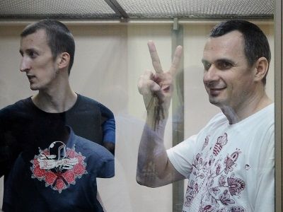 Александр Кольченко и Олег Сенцов. Фото: Сергей Пивоваров / РИА Новости