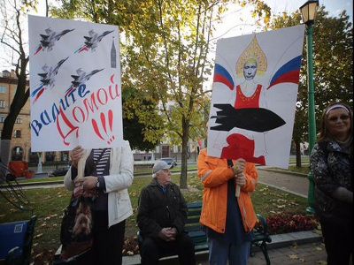 Акция против российской авиабазы в Минске. Фото: belaruspartisan.org