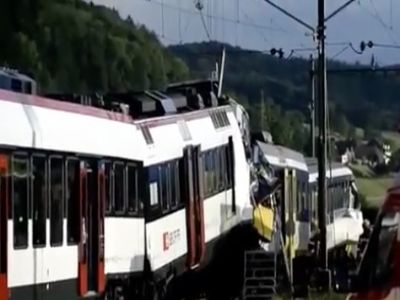 Столвноение поездов в Германии