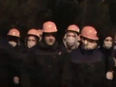 Столкновения в Теплом стане активистов с охраной сторйки. Фото: скриншот Каспаров.Ru