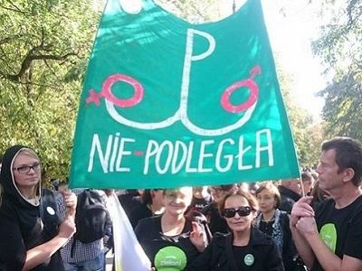 Польша, "протест в черном" против антиабортного закона, 24.9.16. Источник - udf.by