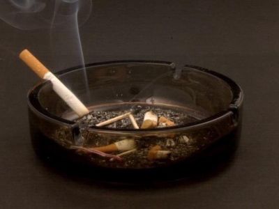 О пепельницах и окурках О пепельницах и окурках