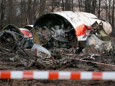 Обломки польского президентского самолета Ту-154, погибшего 10.4.10. Источник - breitbart.com