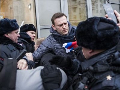 Задержание Алексея Навального. Фото: Евгений Фельдман, проект "Это Навальный"
