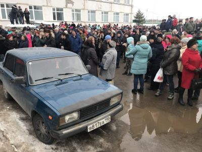 Стихийный митинг у больницы в Волоколамске, Фото: https://t.me/Crexcrexcrex/682
