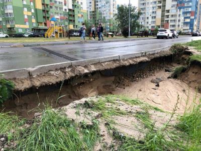 Ð ÐµÐ·ÑÐ»ÑÑÐ°Ñ Ð¿Ð¾ÑÑÐºÑ Ð·Ð¾Ð±ÑÐ°Ð¶ÐµÐ½Ñ Ð·Ð° Ð·Ð°Ð¿Ð¸ÑÐ¾Ð¼ "Ð ÐÐ¸Ð¶Ð½ÐµÐ¼ ÐÐ¾Ð²Ð³Ð¾ÑÐ¾Ð´Ðµ Ð´Ð¾Ð¶Ð´Ñ ÑÐ°Ð·ÑÑÑÐ¸Ð» Ð´Ð¾ÑÐ¾Ð³Ñ, Ð¿Ð¾ÑÑÑÐ¾ÐµÐ½Ð½ÑÑ Ðº Ð§Ð"