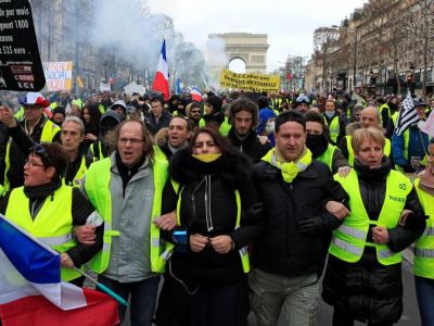 В Париже в ходе протестов 