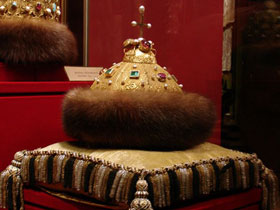 Царская шапка Мономаха. Фото: alterfoto.ru