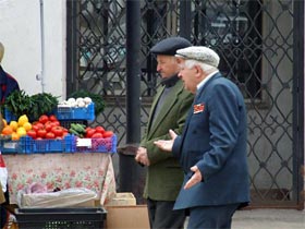 Пенсионеры. Фото: с сайта www.photo.tlt.ru