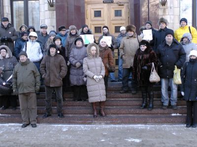 Передача подписей. Фото: Андрей Тараканов для Каспарова.Ru.