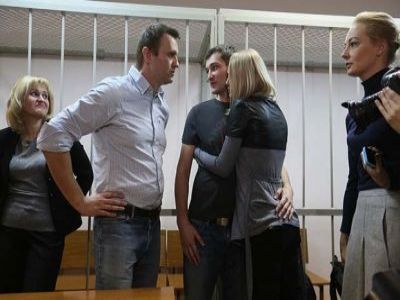 Приговор братьям Навальным. Фото: Forbes