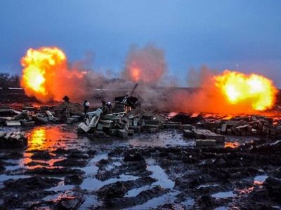 Украинская артиллерия бьет по террористам. Источник - https://twitter.com/euromaidan