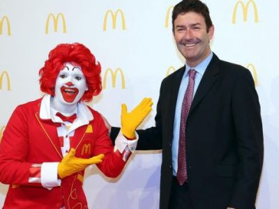 McDonald's уволил генерального директора за роман с подчиненной
