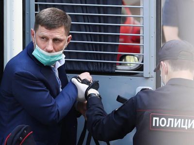 Суд арестовал губернатора Хабаровского края по делу об убийствах бизнесменов