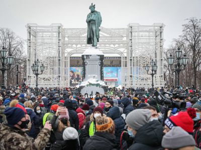 Олегу Навальному, Любовь Соболь, Люсе Штейн и Анастасии Васильевой предъявили обвинения по "санитарному делу"