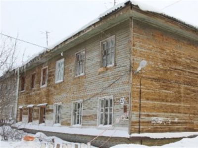 В Самаре чиновники признали дом аварийным и требуют от жильцов самим снести его