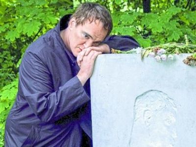 Квентин Тарантино на могиле Бориса Пастернака. Фото: Сергей Берменьев