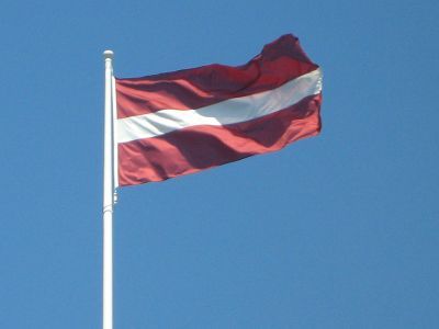 Флаг Латвии. Фото: wikimedia.org